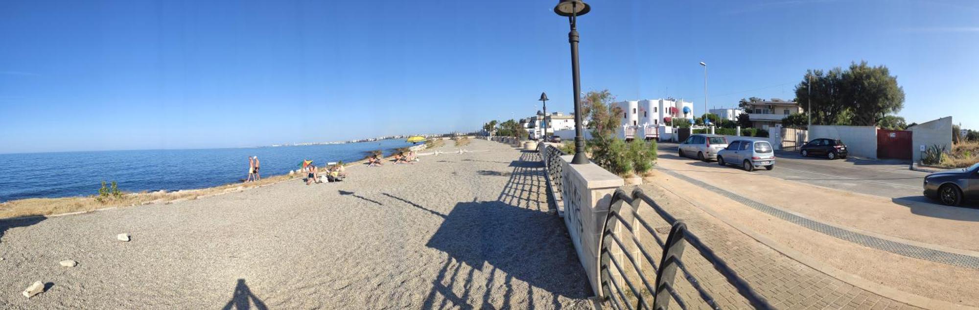 Seagull Apartments - Front And Sea View & Airport Bari Eksteriør bilde